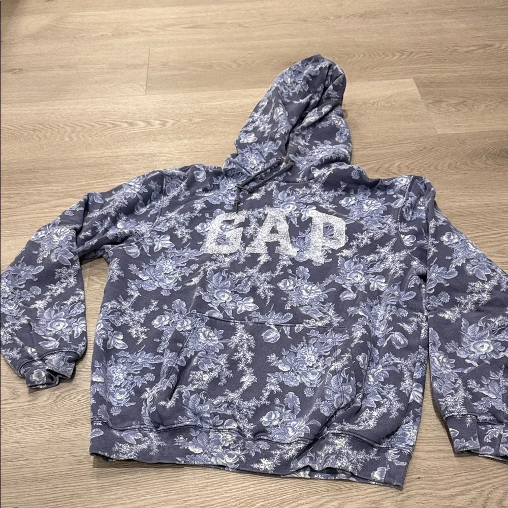 Gap x LoveShackFancy Hooded Sweatshirt - Picture 2 of 4